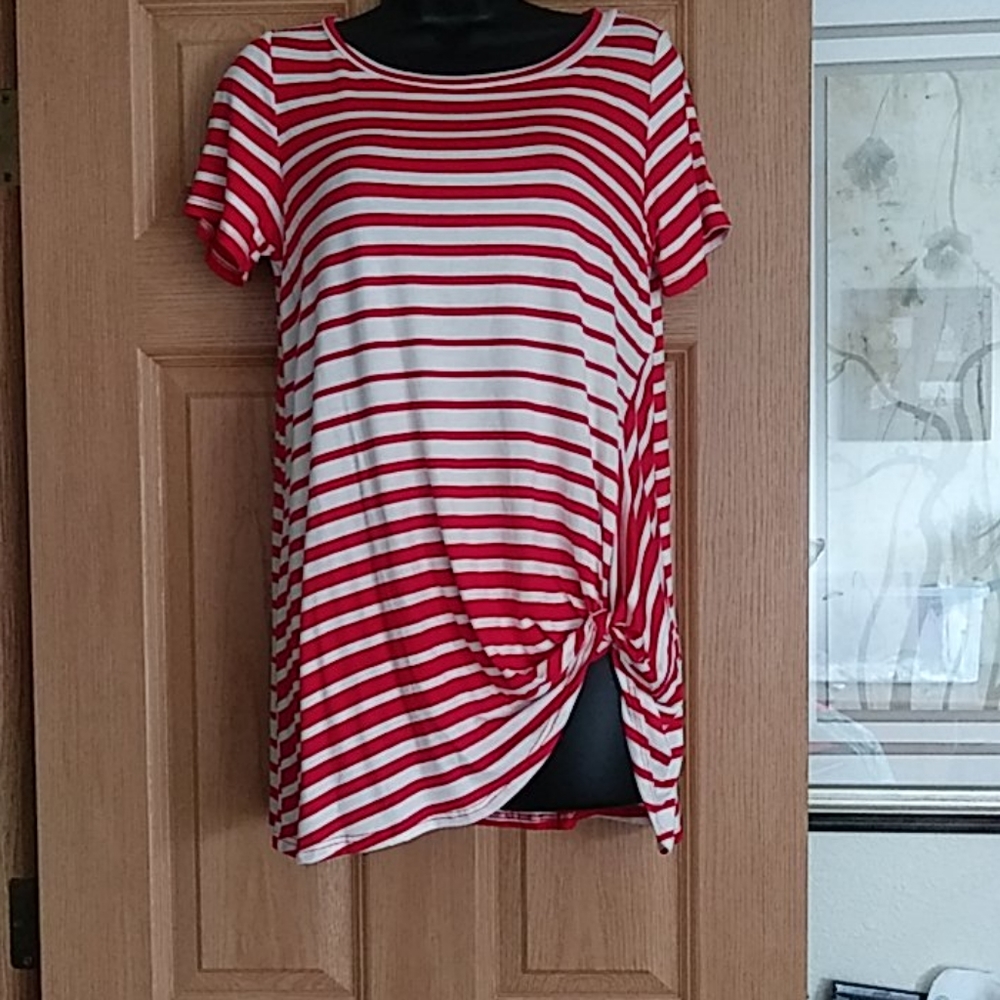 NWT P & Rose trendy fun red and white stripe top